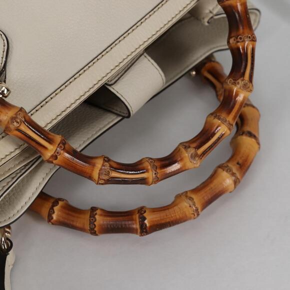 GUCCI Bamboo Hand Bag Leather White Gold - Picture 8 of 16